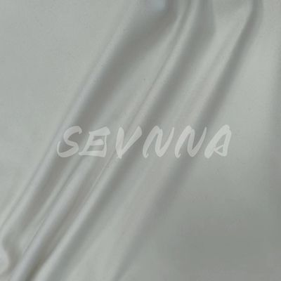 Tejido de sujetador deportivo de soporte medio/alto con diseño acolchado y fibra de nylon reciclada