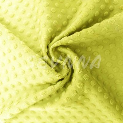 Material de tejido de punto para el uso activo, confort y rendimiento