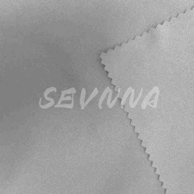 Experimenta la superioridad del tejido Repreve La solución sostenible
