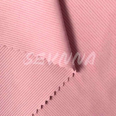 Experimente comodidad y flexibilidad inmejorables con el tejido de Yoga Wear
