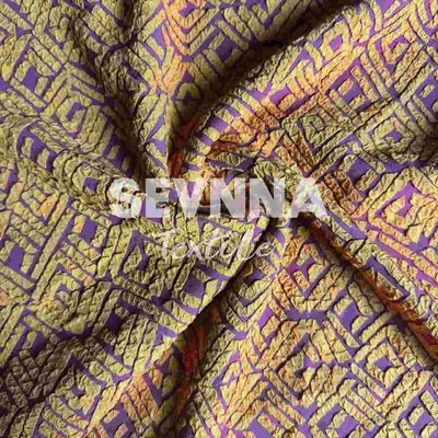 Tejido reciclado de trajes de baño para una colección de trajes de baño de moda sostenible