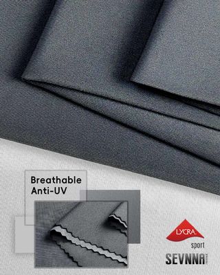 Tejido de licra elástica de 152 cm de ancho con 72% de materiales reciclados y 28% de Xtra Life Lycra