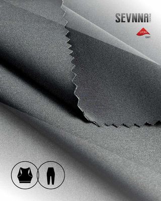 Tejido de licra elástica de 152 cm de ancho con 72% de materiales reciclados y 28% de Xtra Life Lycra