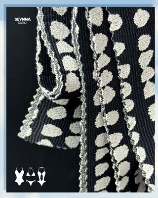 Breathable Recycled Swimwear Fabric with 370gsm Weight and 135cm Width for Sustainable Swimwear