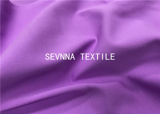 El material de punto refinó basculadores de nylon reciclados estiramiento de las medias de los pantalones de los estilos del calentamiento de la tela del poder